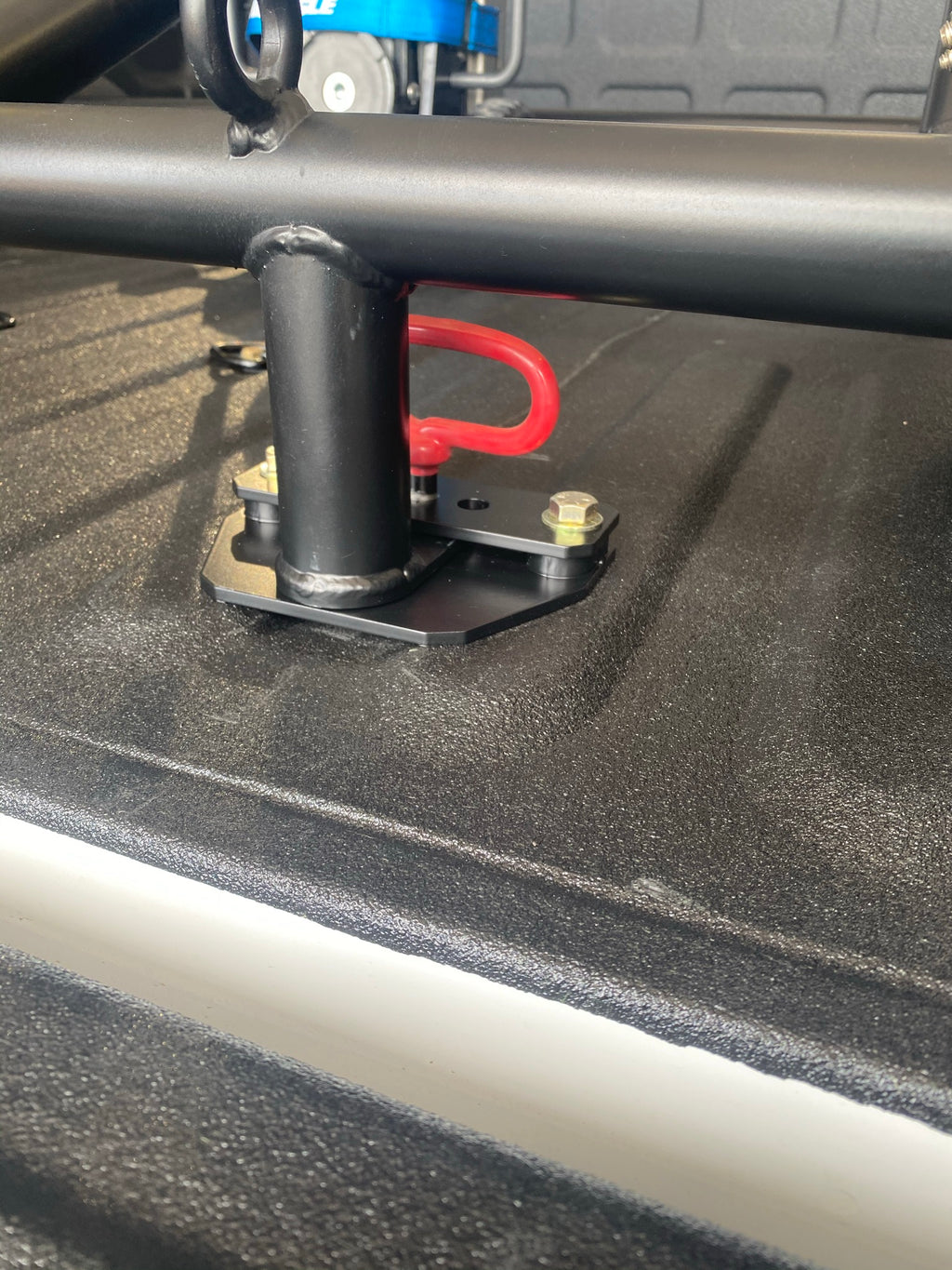 Alpha: Universal Quick Release Tire Cage