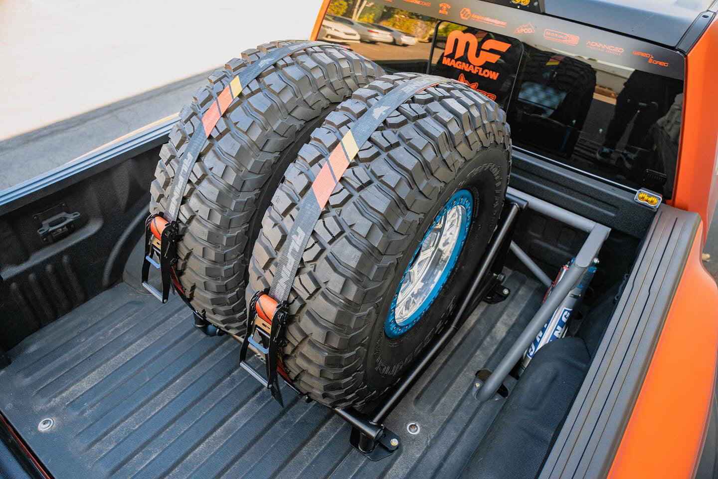 Charlie: Universal Quick Release Tire Cage